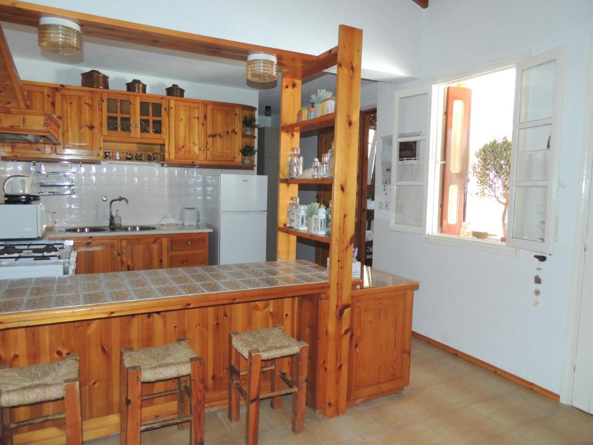 Aloustina'S House Villa Сими Екстериор снимка